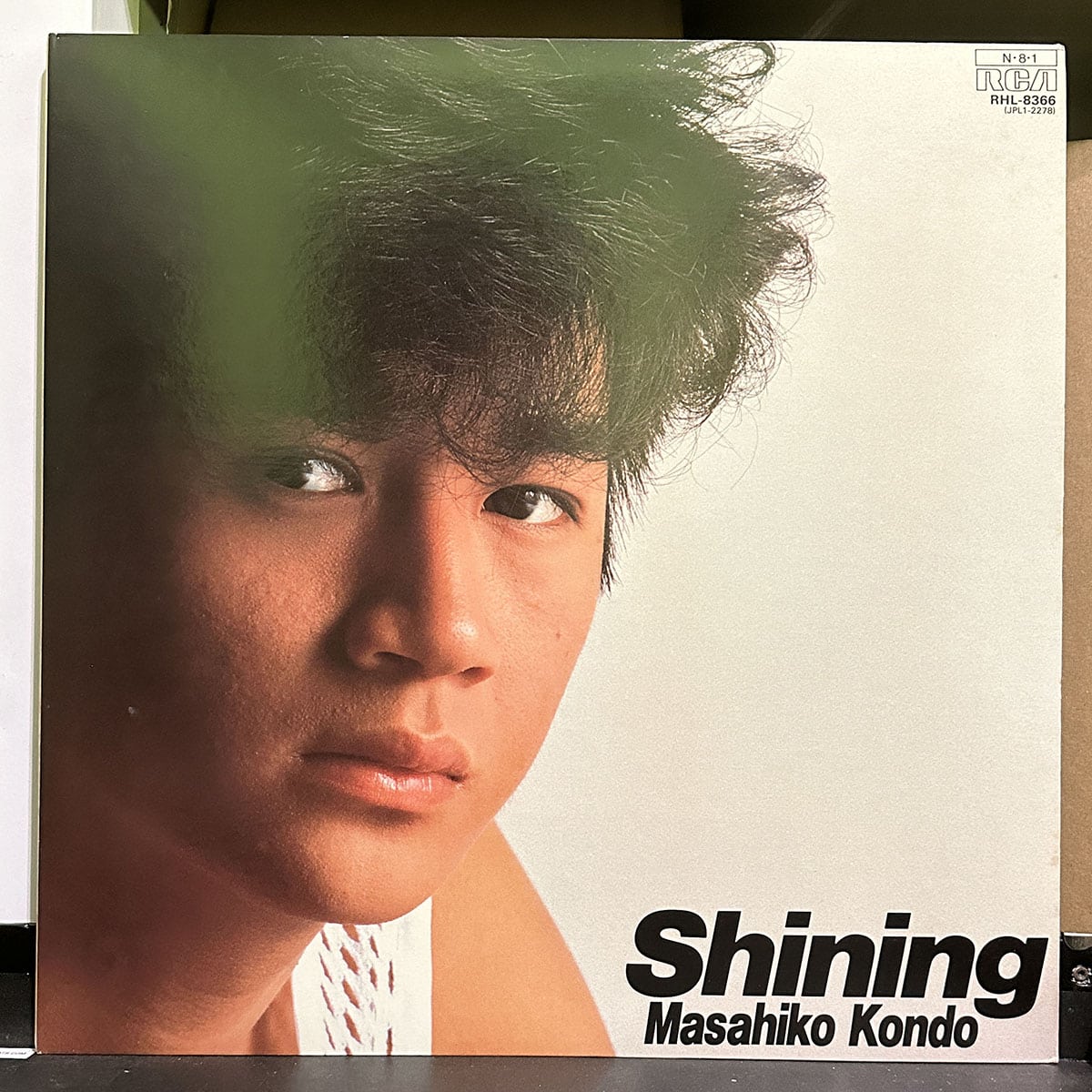 近藤真彦 – Shining